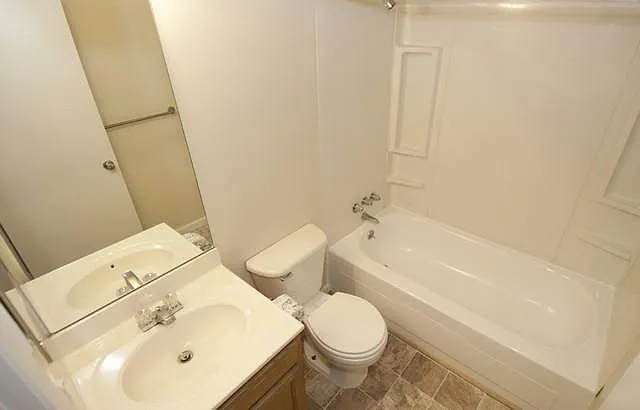 408 Silver Leaf Ct — Photo 4