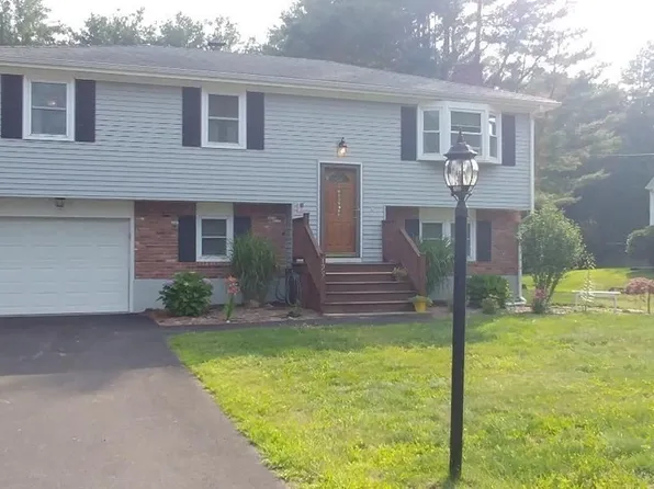 129 Richmond St, Raynham, MA 02767