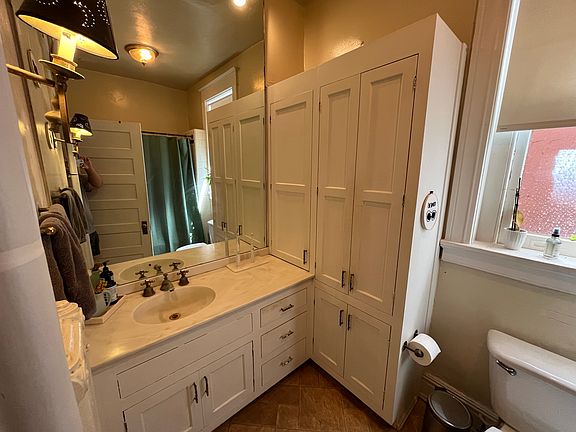 4th image of 1721 Grove Ave APT 1