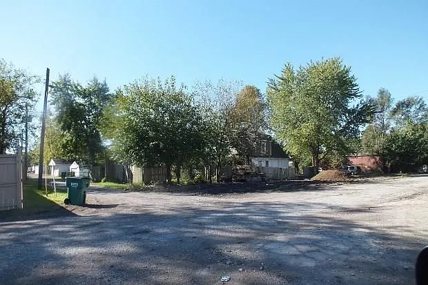 201 S Warman Ave photo 1