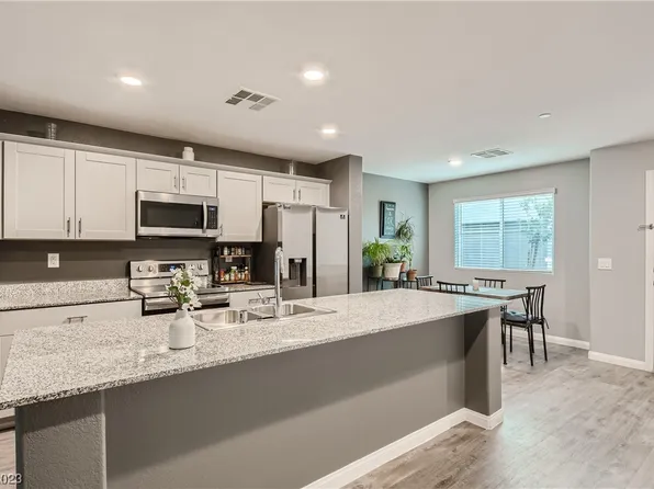 12110 Midnight Pine Rd #3, Las Vegas, NV 89183