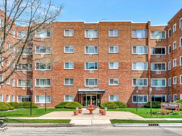 222 Madison St Unit 302, Joliet, IL 60435