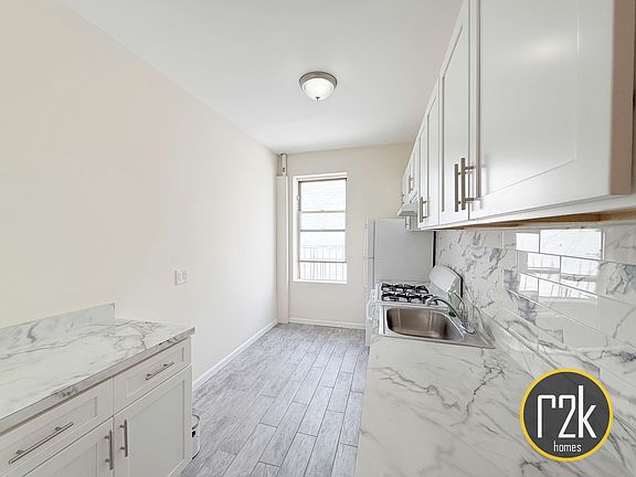 5th image of 20-75 38th St #4D