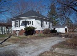 1st image of 616 W Lincoln St