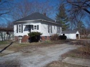 616 W Lincoln St, Harrisburg, IL 62946