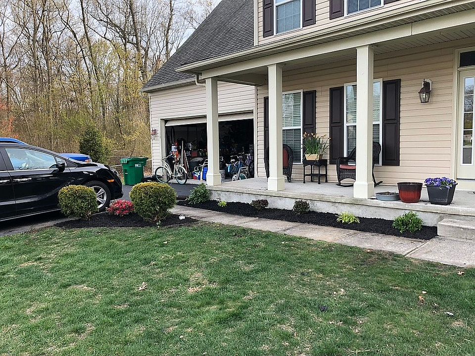 2nd image of 10 Warren Point Ct