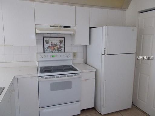 3rd image of 4400 White Pine Ave #40