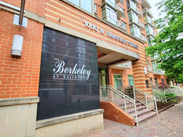 1000 N Randolph St APT 703, Arlington, VA 22201