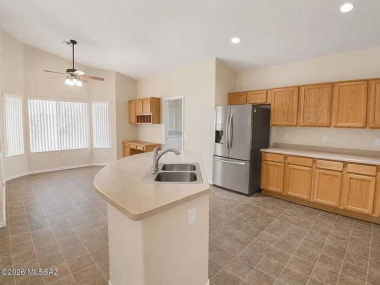 995 N Western Sunset Dr — Photo 6