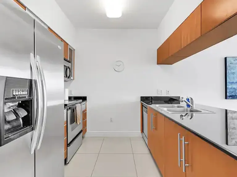 1750 N Bayshore Dr #5310 — Photo 13