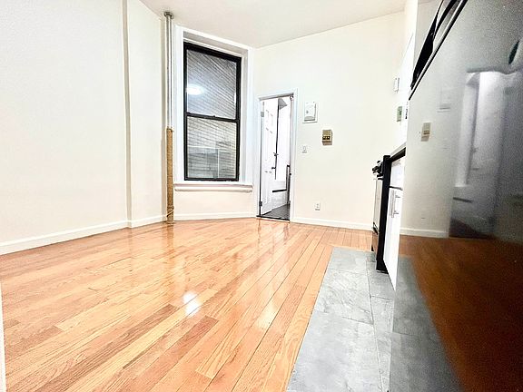 5th image of 328 E 15th St #88