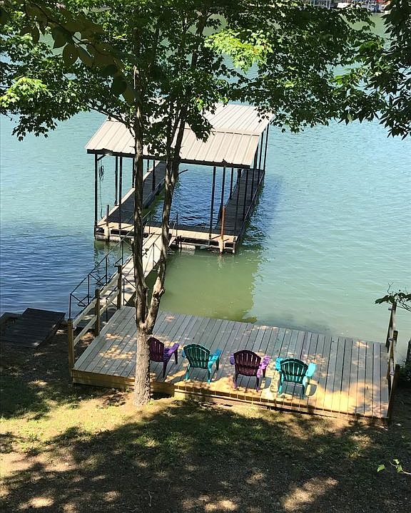 1st image of 138 Houston Dr