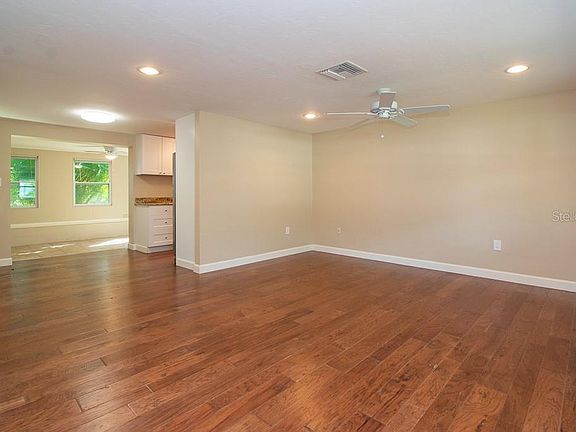 2nd image of 4224 Winthrop St