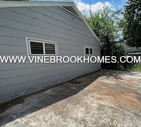 2nd image of 3353 Lapland Dr