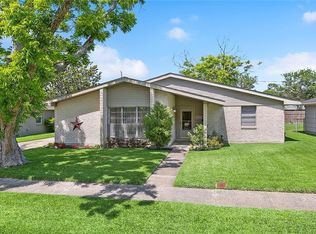 9825 Martha Ln, River Ridge, LA 70123