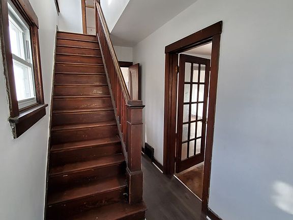 5th image of 4714 Sylvan Ave
