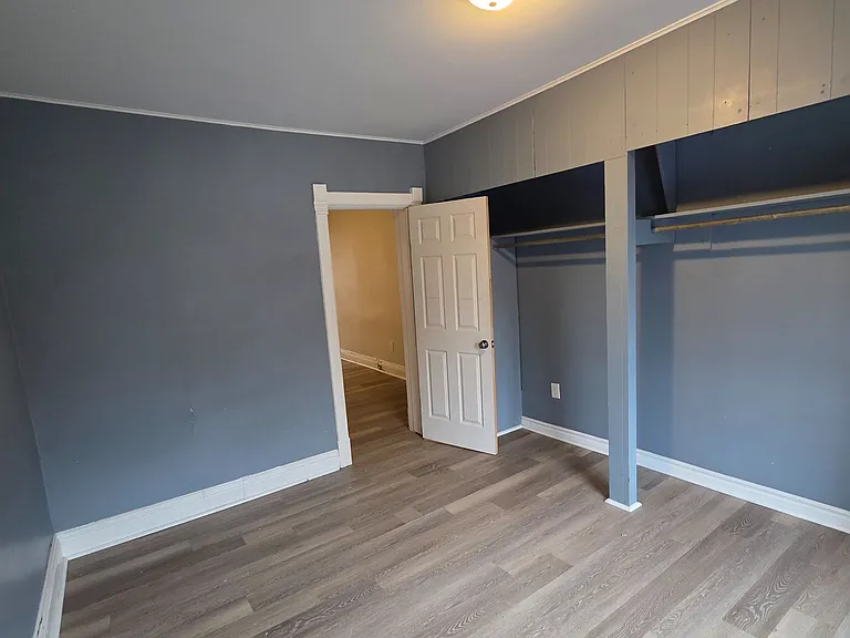 296 Emerald St N #1 — Photo 10