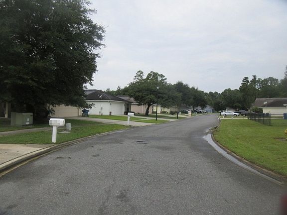 5th image of 10935 Acorn Park Ct