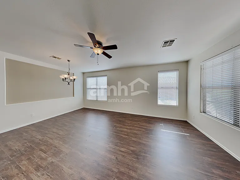 2363 E Omega Dr — Photo 10