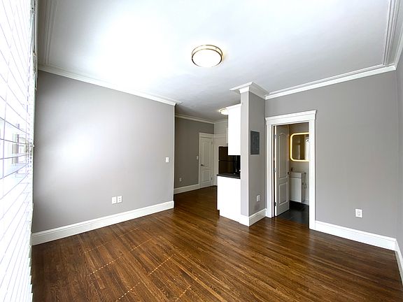 3rd image of 2055 Polk St APT 2