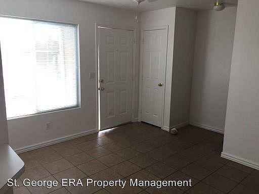 2nd image of 444 Sunland Dr APT 33