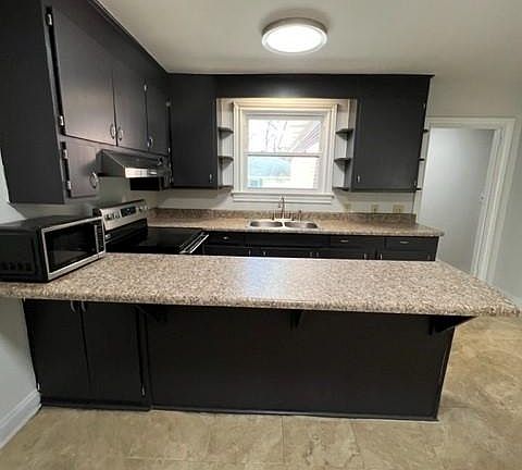 5th image of 119 Karen Dr #A