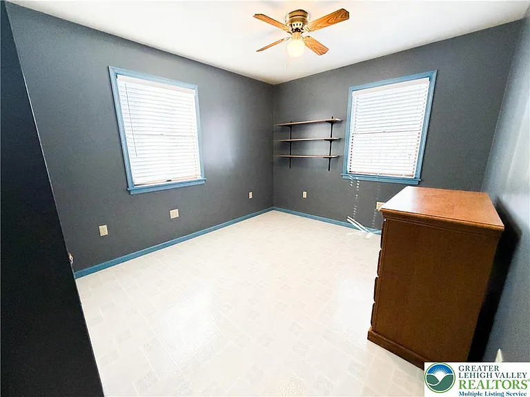 1395 Station St — Photo 30