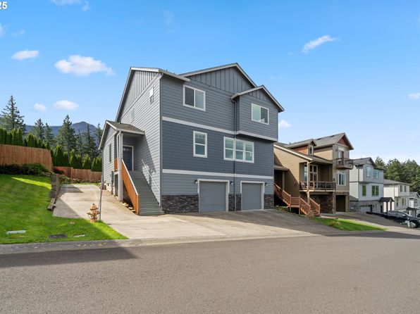 942 SE Windsong Dr, Cascade Locks, OR 97014