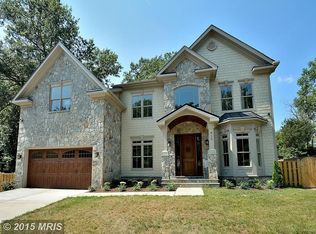 915 Olympian Cir SW, Vienna, VA 22180