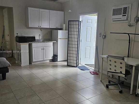 3rd image of 6901 SW 95th Ave #0