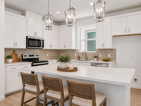 Valencia Kitchen