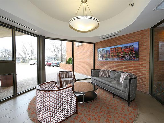 3rd image of 2412 Ingleside Ave Unit 6-B