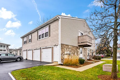 1040 Hampton Hbr Photo 1