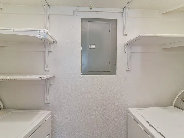1906 Emerald Pl #1214 — Photo 21