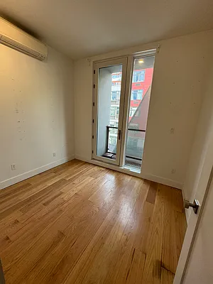 Rented by Lodger Corp | media 9