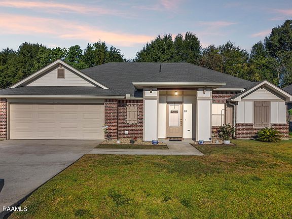 3rd image of 315 Stoneridge Dr