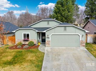 7086 W Devonwood Dr, Boise, ID 83714