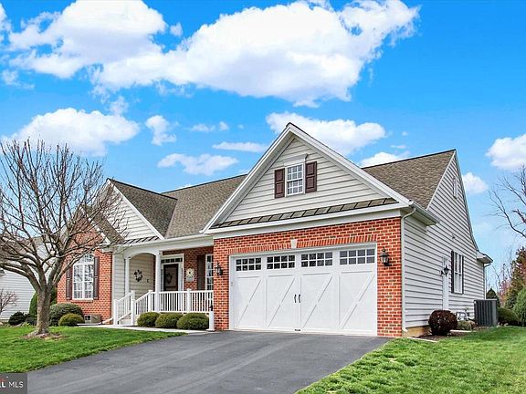 3rd image of 153 Stafford Dr