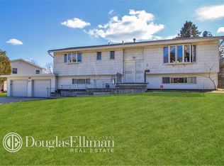 3 Lauren Ave S, Dix Hills, NY 11746