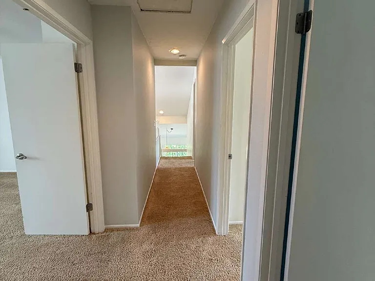 2604 Jacaranda Ave — Photo 21
