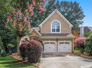 235 Ridge Point Ct, Johns Creek, GA 30022