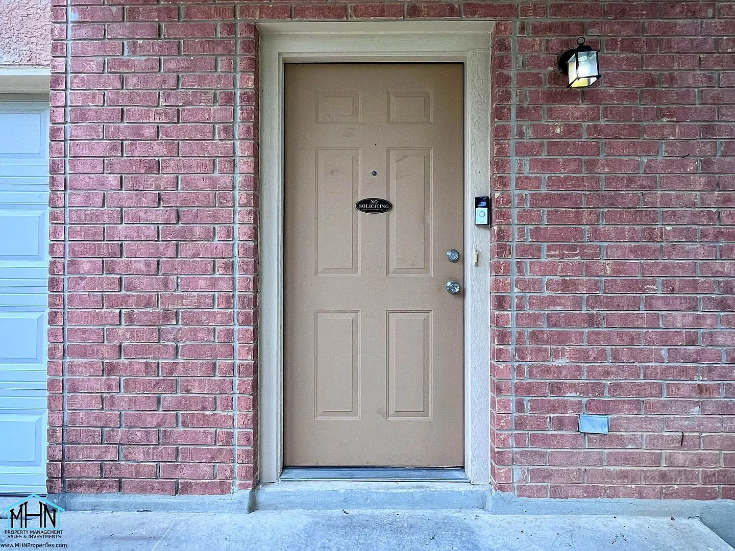 Bright and Inviting 2-Story home, conveniently located near to Randolph AFB and SAMMC! — Photo 3