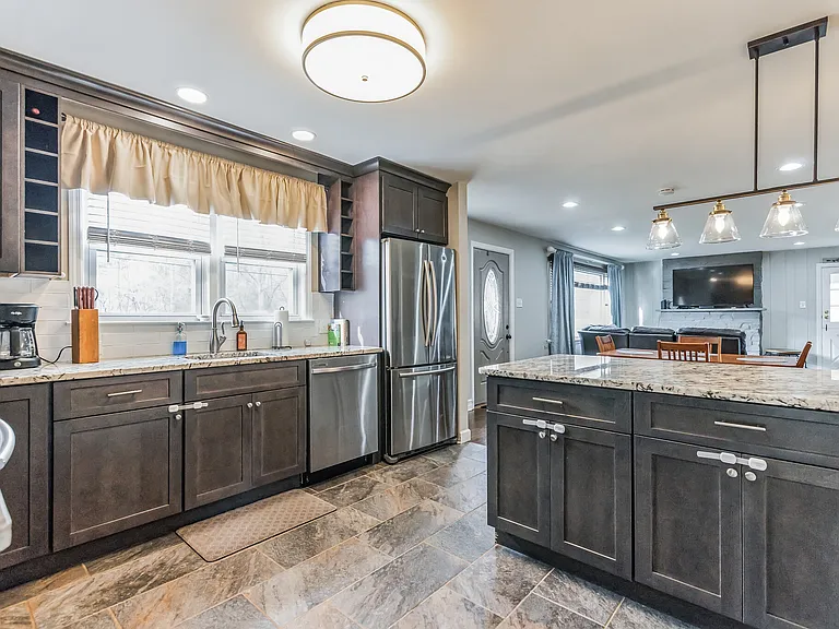 4012 Bridgeboro Rd — Photo 4