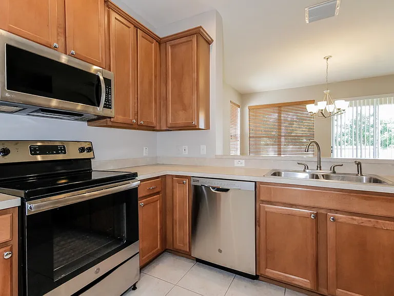 910 Larwood Pine Dr — Photo 9