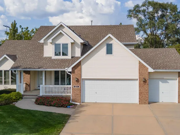 804 Maple St, Springfield, NE 68059
