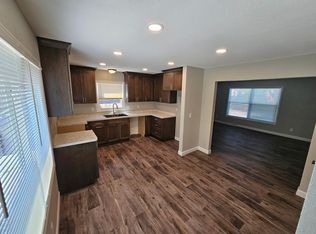 2113 Kilps Dr, City Of Waukesha, WI 53188