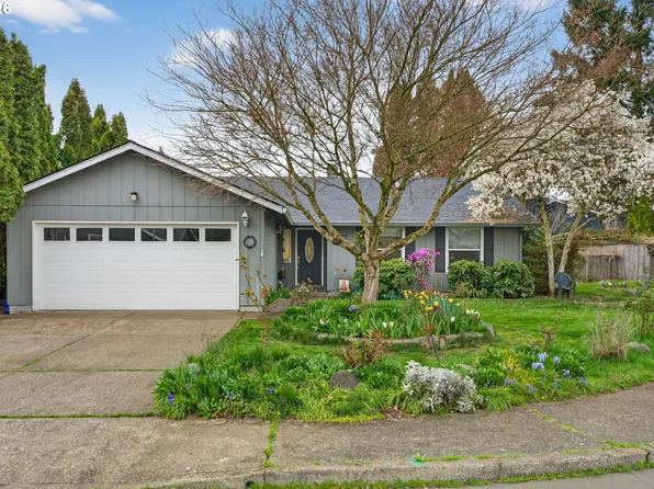 177 NE 34th Ct, Hillsboro, OR 97124