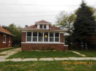 359 Evans Ave, Aurora, IL 60505