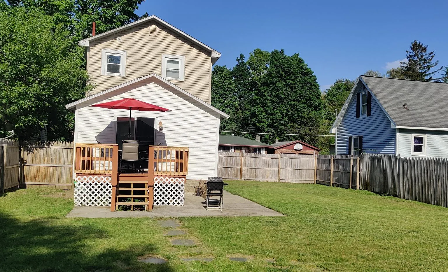 129 Jefferson St — Photo 1