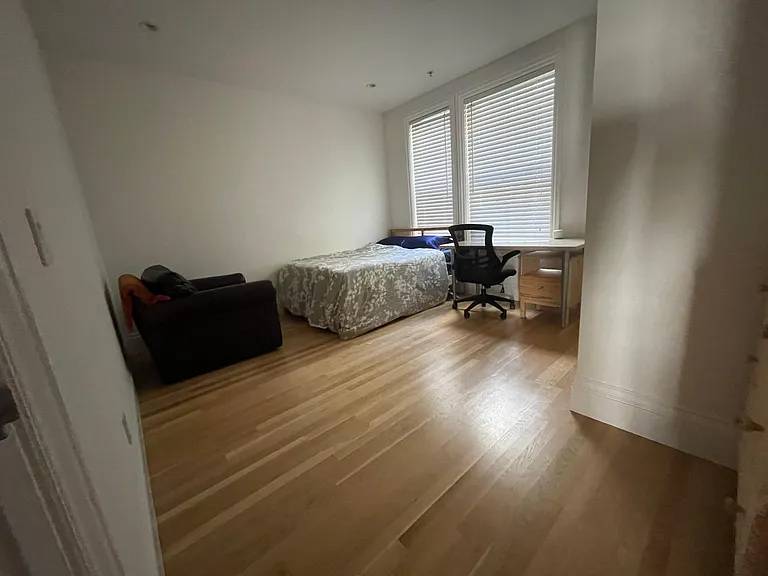 1610 Sacramento St #4 — Photo 8